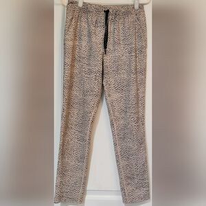 Lululemon Jet Crop (Slim)Dottie Dash Grain Black Women's Size 4
